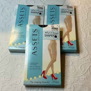 ASSETS by Sara Blakely Mid-Thigh Shaper in Black Size 4. 3 packages.
